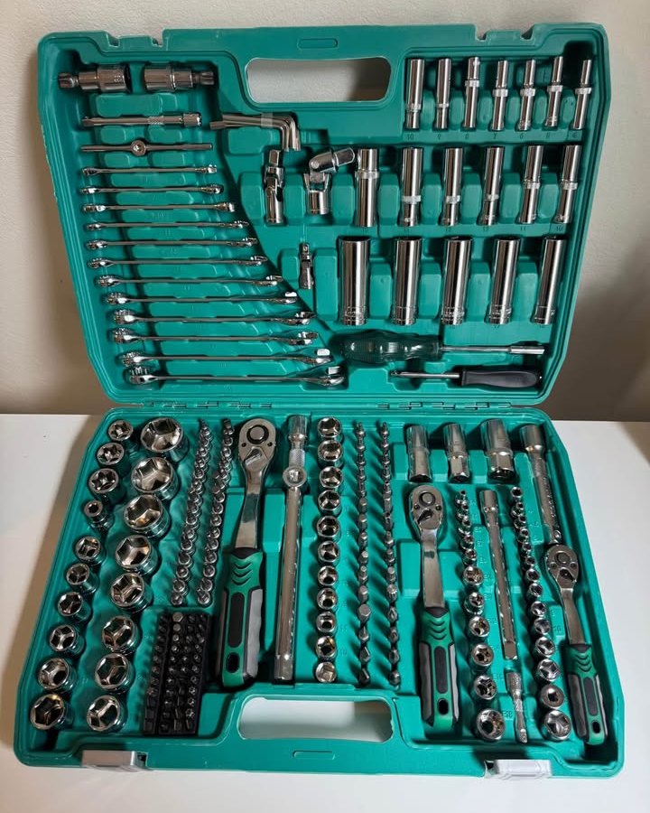 216 pieces of Socket set Good quality chromium vanadium make